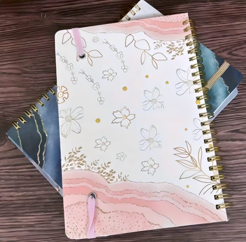 Planner 2025 - 2027 Floral